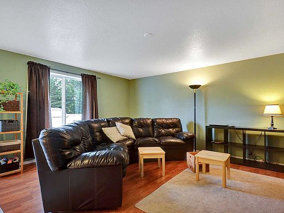 5th image of 11704 NE 43rd Ave