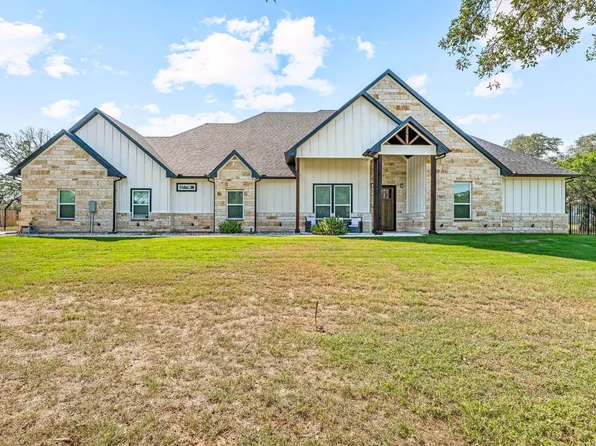 6803 Athens Dr, Weatherford, TX 76087