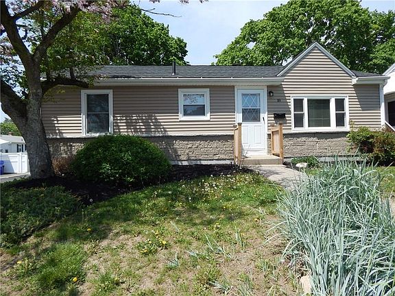 3rd image of 18 Arro St