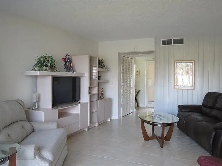 7193 W Country Club Dr N #138 — Photo 11