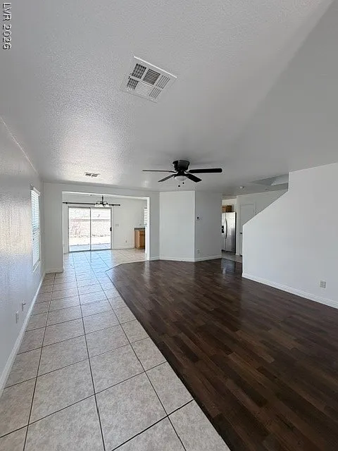 3 bed, 2.5 bath, 1614 sqft, $1,850 — Photo 2