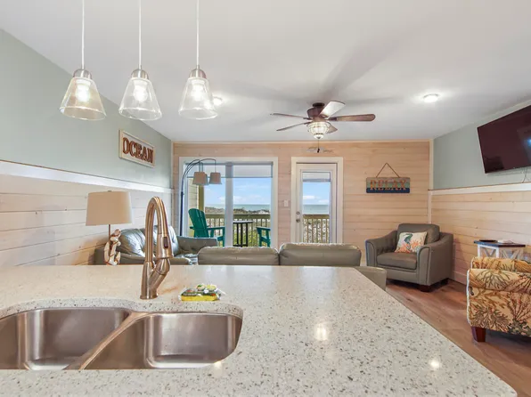 654 Seacliff Dr Unit 4, Pt Saint Joe, FL 32456