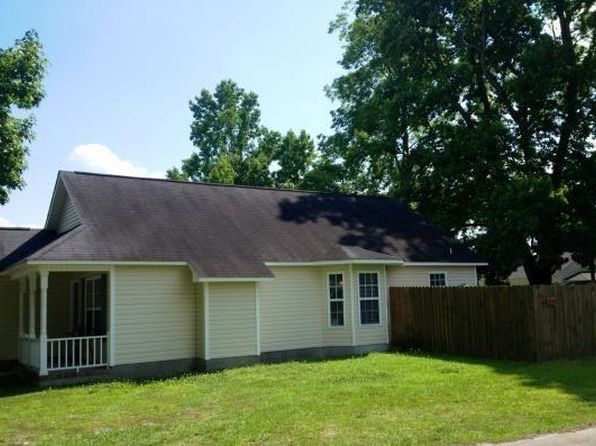 612 Mattocks Ave, Maysville, NC 28555