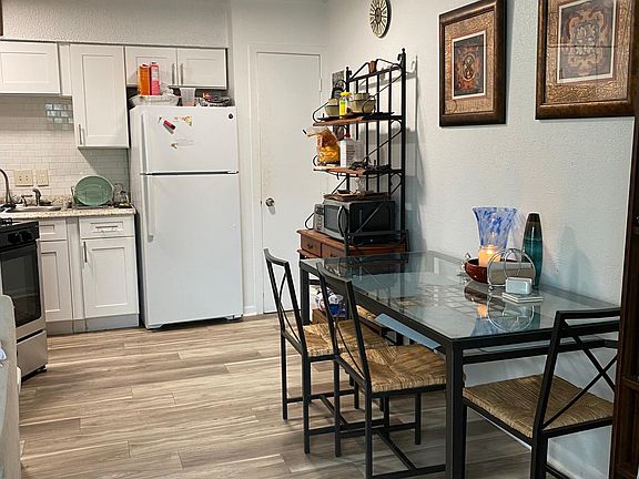 Dining/Kitchen