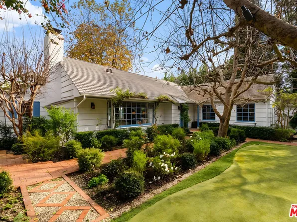 11948 S Saltair Ter, Los Angeles, CA 90049