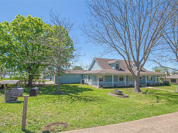308 Echo Ln, Livingston, TX 77351