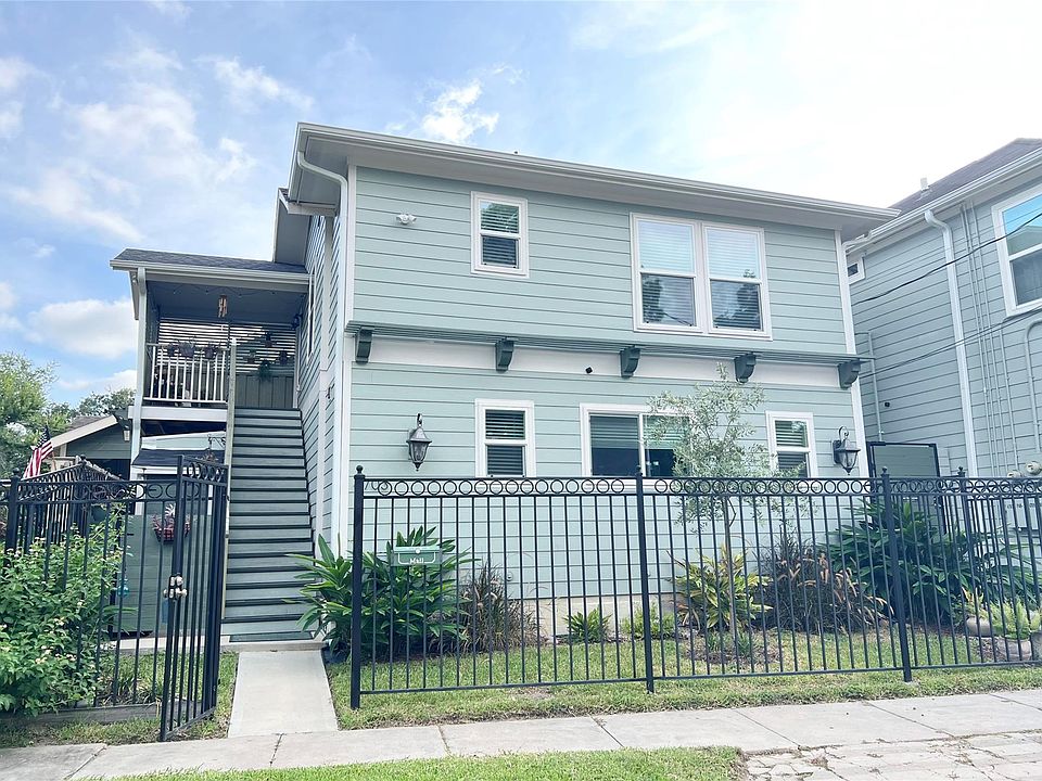1st image of 4703 Park Dr