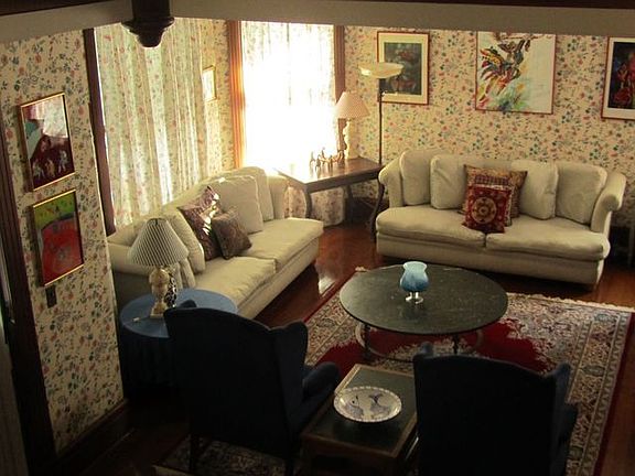 3rd image of 51 Parkway