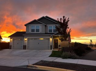 1097 NW 26th Way, Redmond, OR 97756