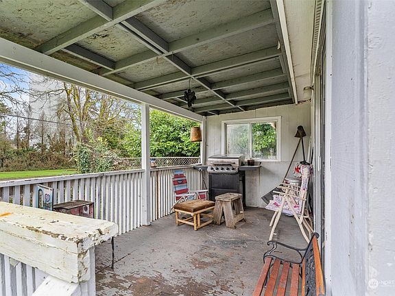 4th image of 8602 Lake Street SW