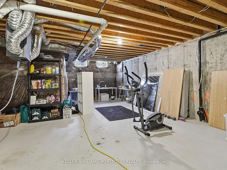 9 Viola St — Photo 39