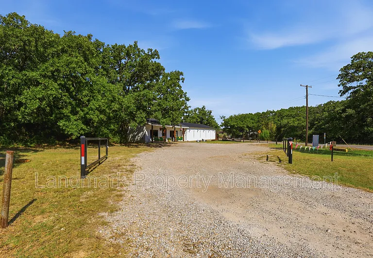 6720 Dick Price Rd — Photo 3