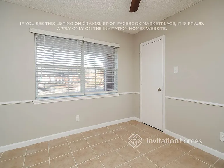 107 Lincoln Ln — Photo 12