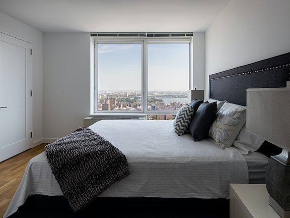 4th image of 1214 5th Ave APT 32A