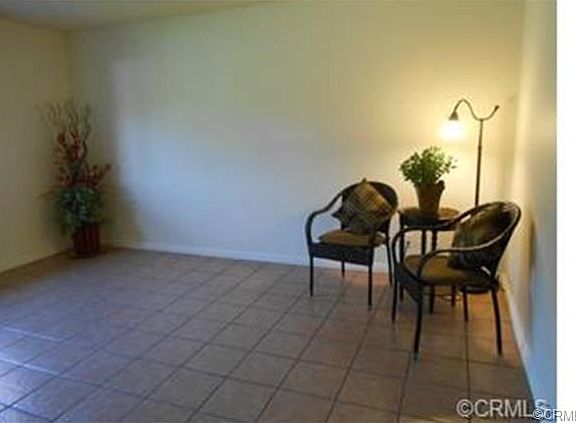 3rd image of 4827 Agnes Ave Unit C