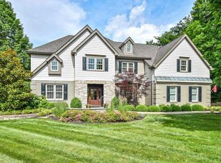 7062 Ravens Run Rd, Cincinnati, OH 45244