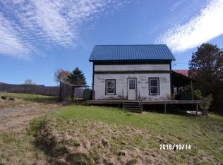 889 Whallons Bay Rd, Essex, NY 12936