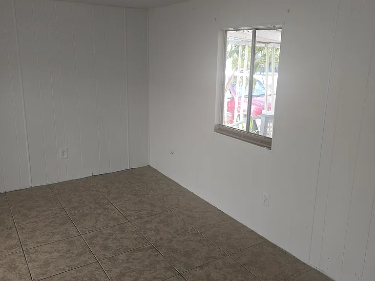 1101 W Limberlost Dr #A — Photo 8