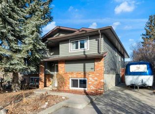 44 S Sprucegrove Cres SE, Airdrie, AB T4B1V7