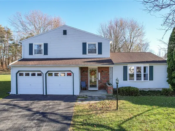 5358 Amalfi Dr, Clay, NY 13041
