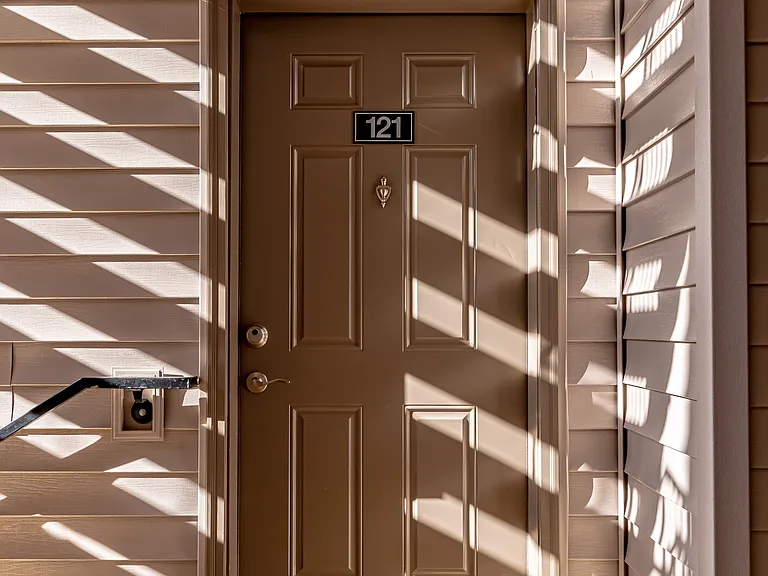 Saddlebred Park Apartments — Photo 8