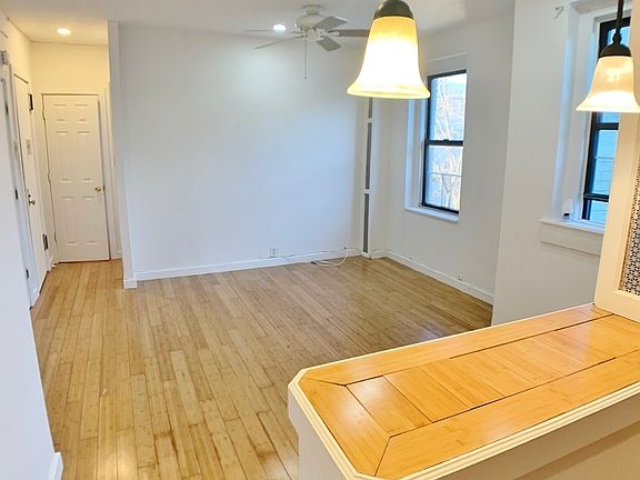 3rd image of 21-77 33rd St #5CC