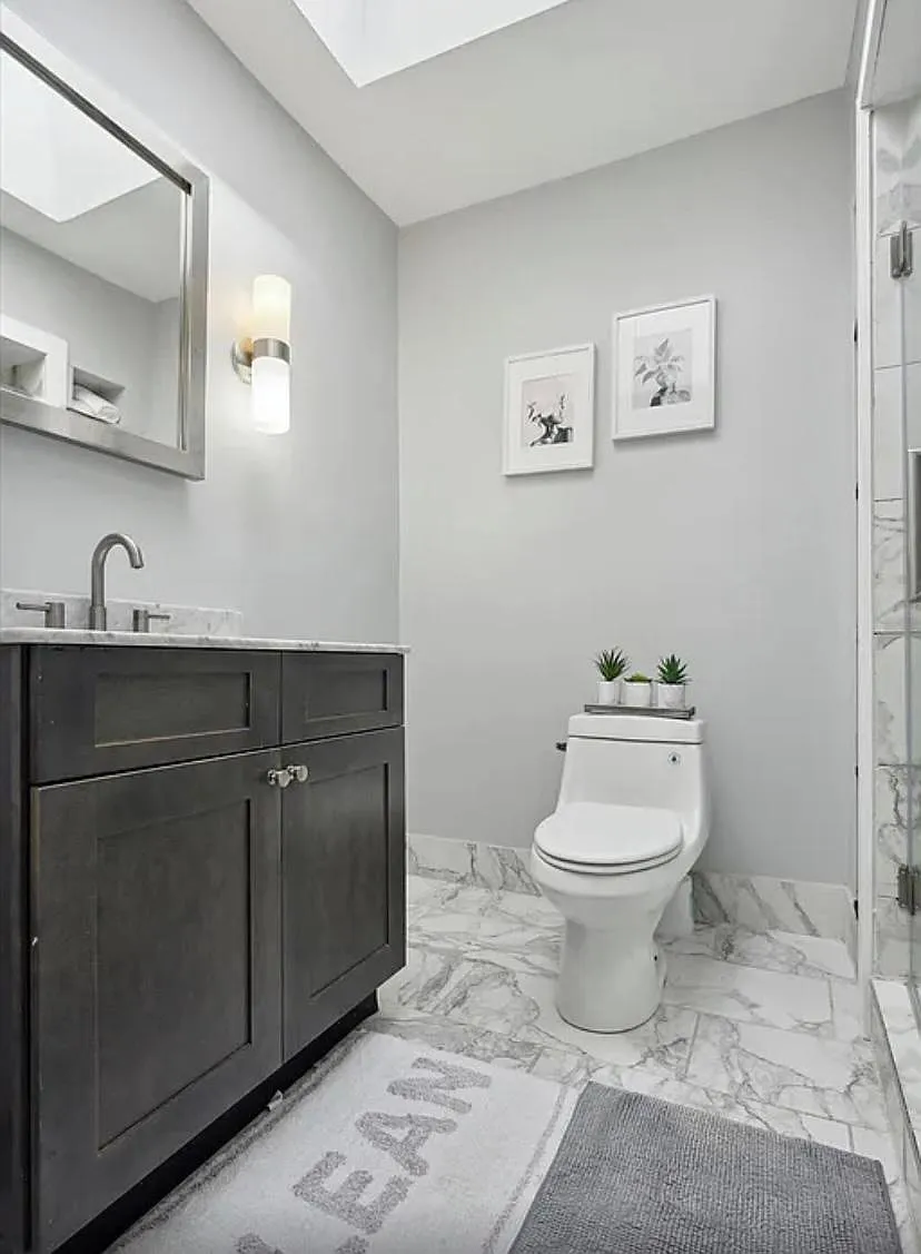2 bed, 950 sqft, $1,300 — Photo 1