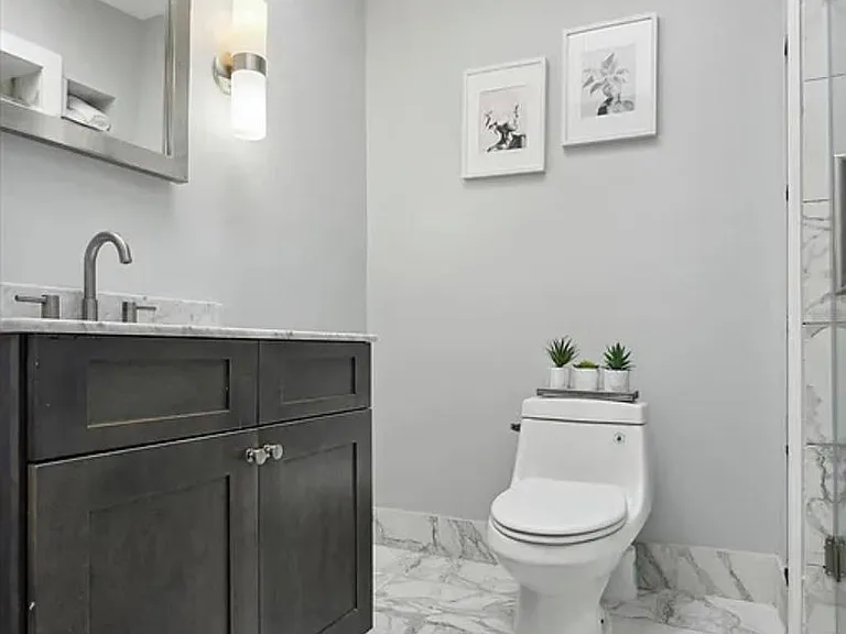 5424 Diamond St #2 — Photo 1