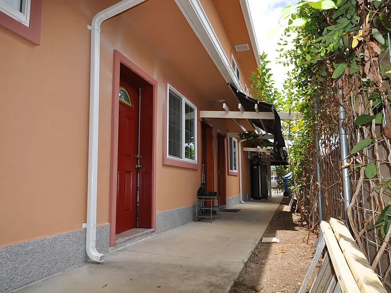 3371A Keanu St #1 — Photo 1