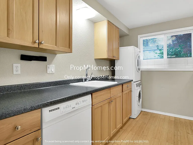 4417 Cornwall St — Photo 5