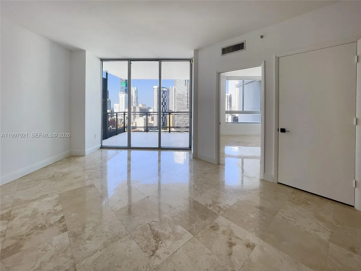 Building Photo - 350 S Miami Ave #2509