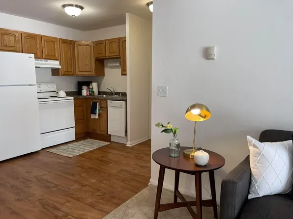 MOVE IN SPECIAL 1st Month Free! Call the office for more details