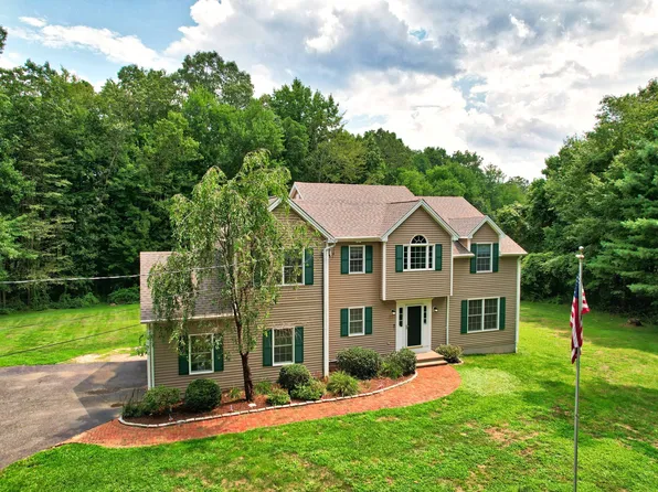 47 Greenbriar Road, Oxford, CT 06478