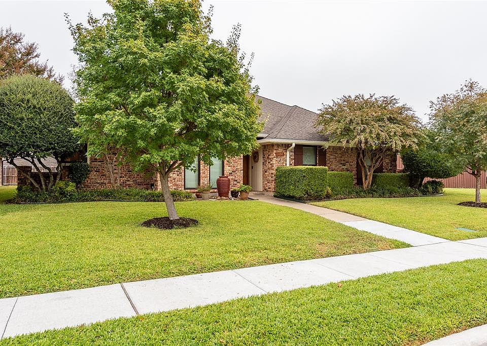 1st image of 3106 Queenswood Ln