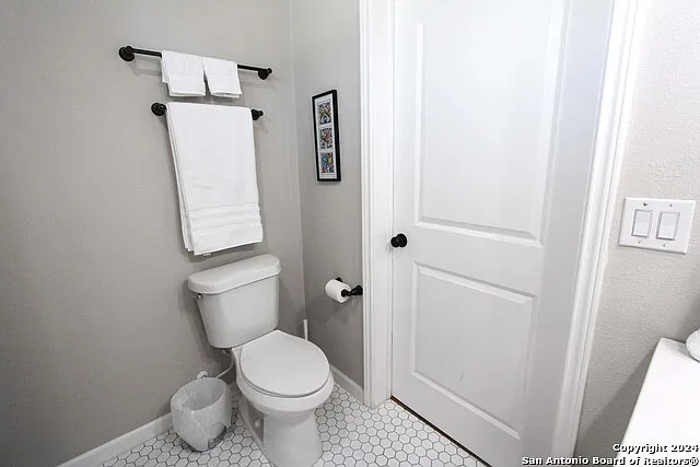 711 W Lullwood Ave — Photo 27