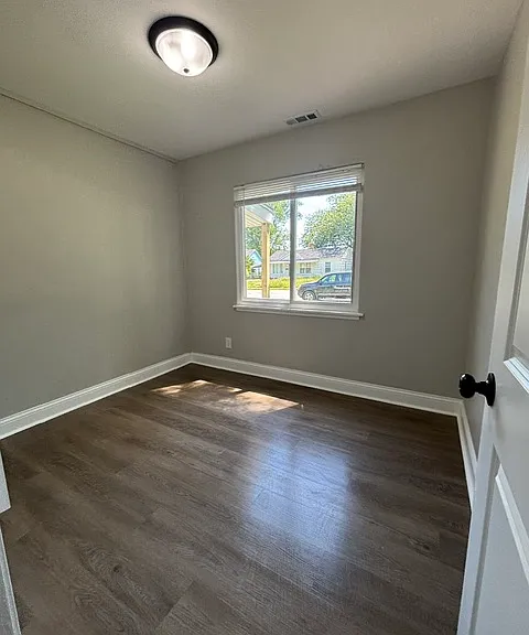 4364 Buchanan St — Photo 11