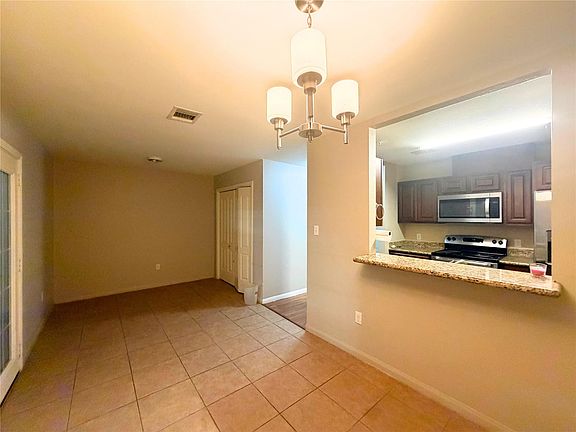 4th image of 1708 Doyle Ct #2