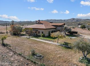 16057 S Sickles Ranch Rd, Peeples Valley, AZ 86332