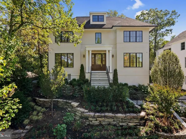 2916 Chesapeake St NW, Washington, DC 20008