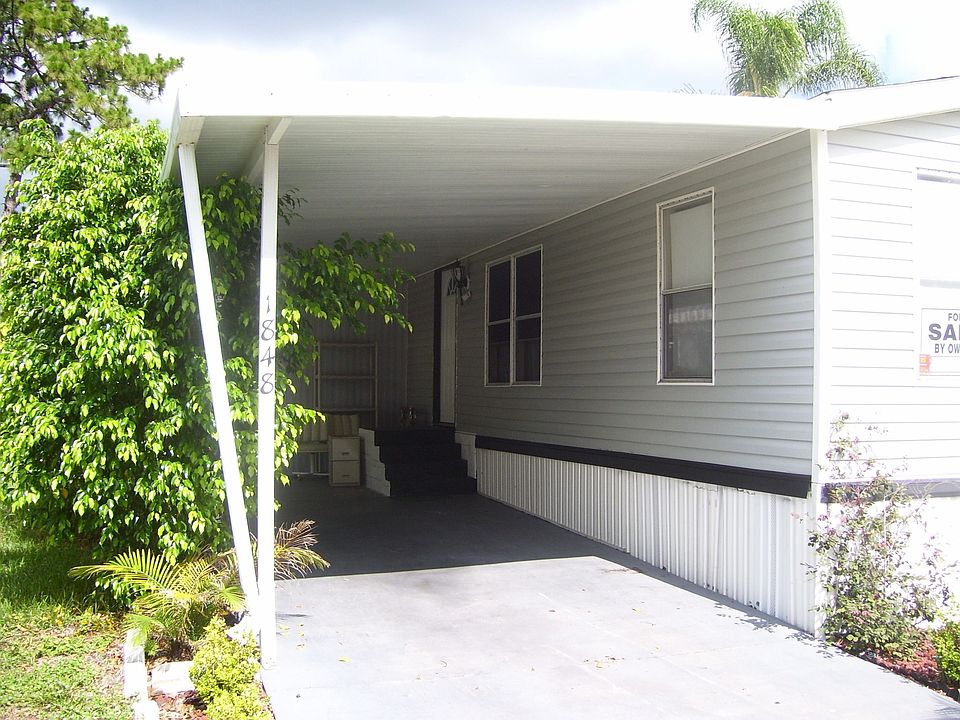 Front / Driveway