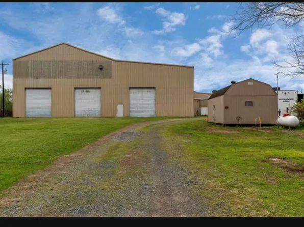 3867 Lansing Switch Rd, Longview, TX 75602