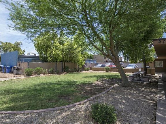 3rd image of 2715 W Tuckey Ln APT 1