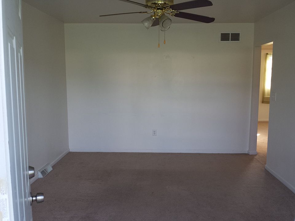 2nd image of 3916 Old Federal Hill Rd