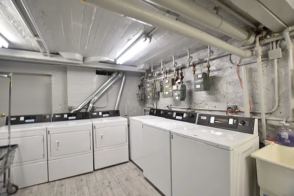 Rented by Bold New York | media 11