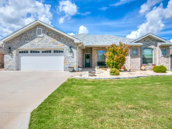 1950 Colonial Dr, San Angelo, TX 76904