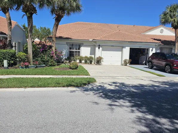 8575 Logia Circle, Boynton Beach, FL 33472