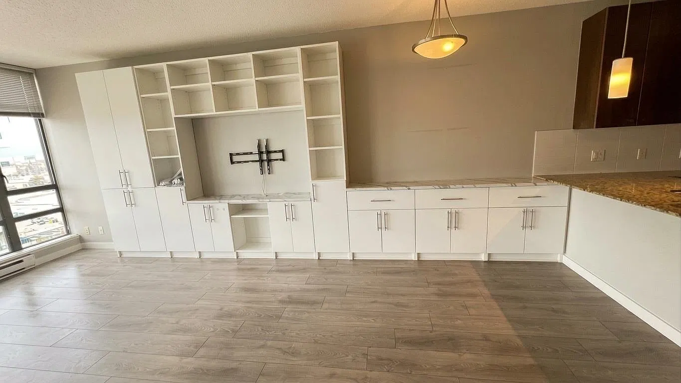 1 bed, 587 sqft, $2,100 — Photo 3