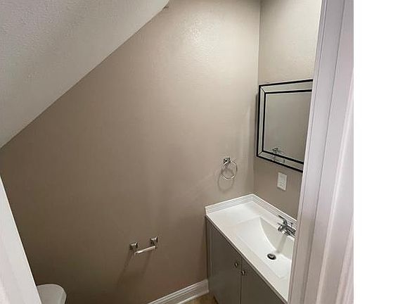 3rd image of 7833 Symmes Ave #4