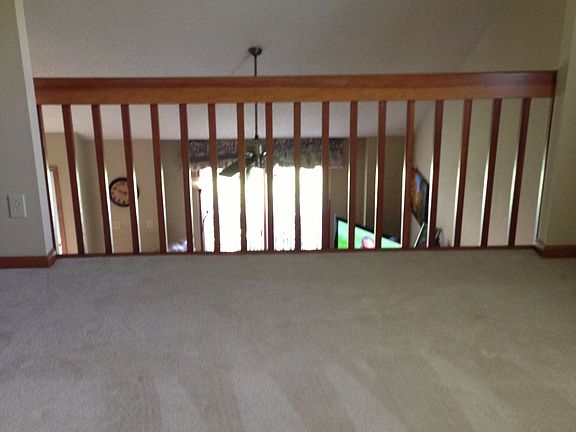 Huge loft w/closet. Possible