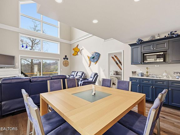 5th image of 155 N Deer Village Ln